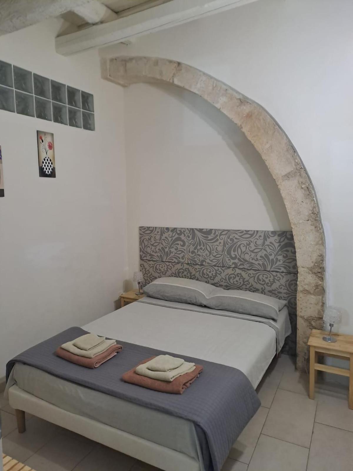 Il Vinile Apartment Szirakúza Kültér fotó
